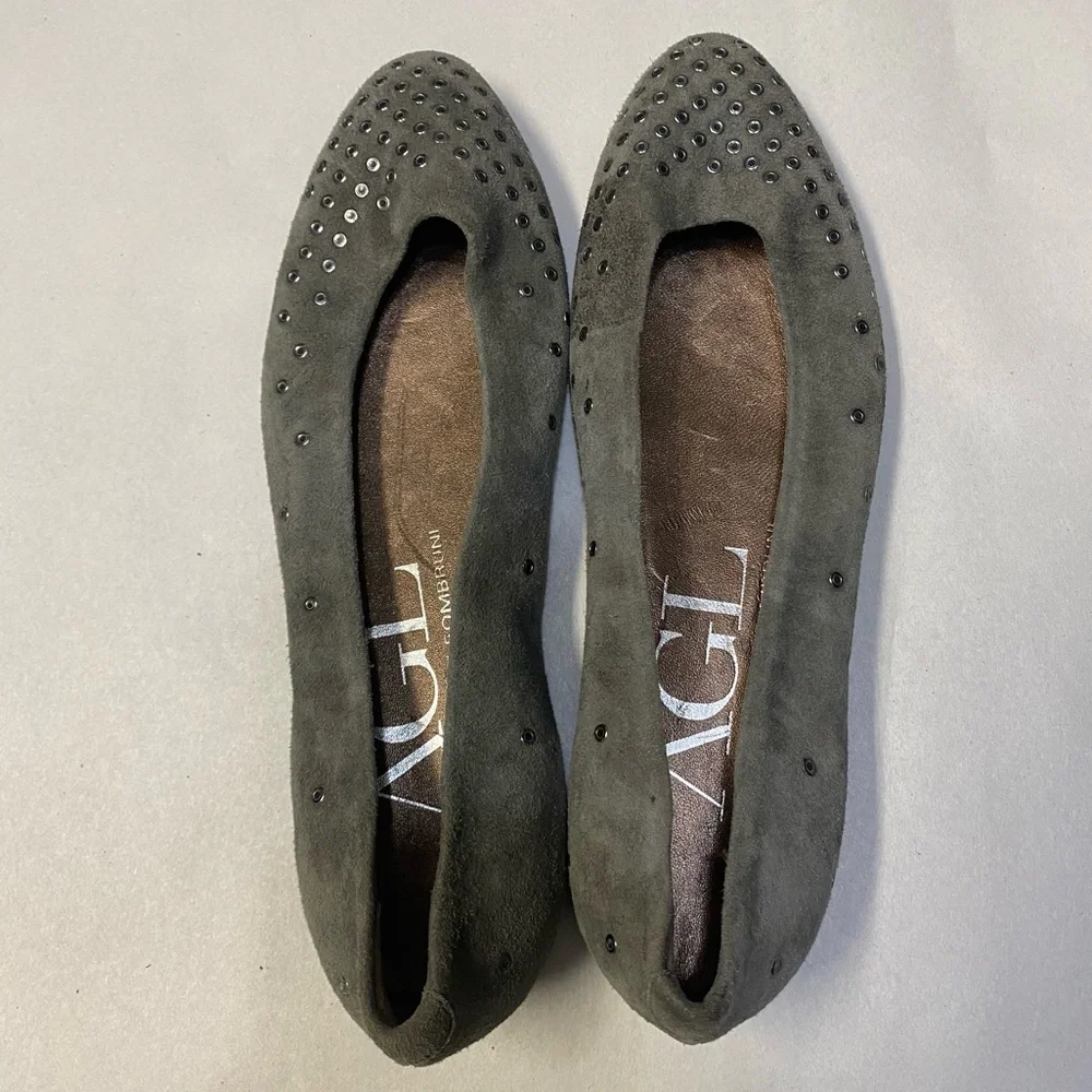 AGL Attilio Giusti Leombruni Flats US Size 5 Suede Leather Grommet Mist Grey NWT